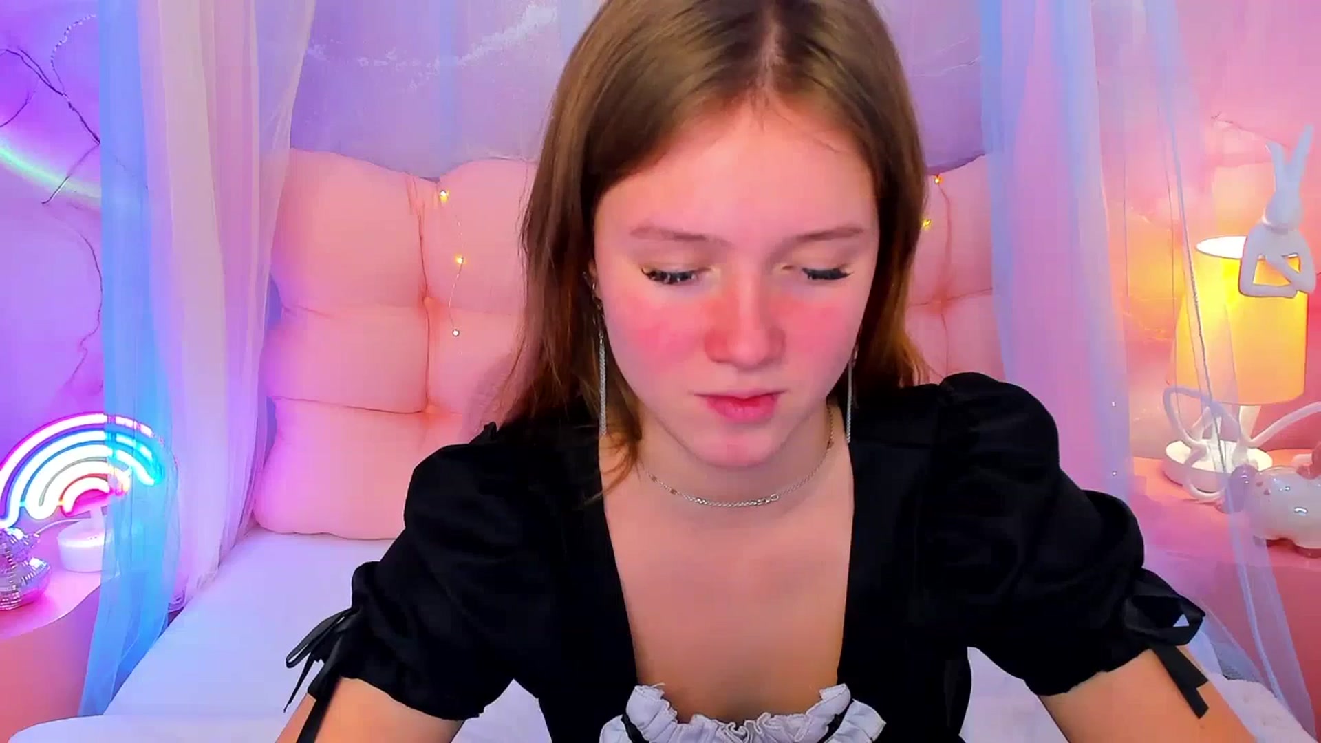 Gallery image thumbnail from Beatrizz's myfreecams stream on, 02/06/2026, 09:55 image 10 of 20
