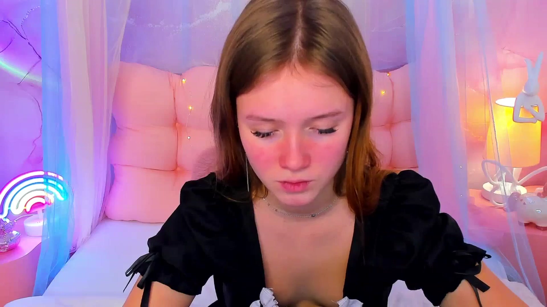 Gallery image thumbnail from Beatrizz's myfreecams stream on, 02/06/2026, 09:55 image 5 of 20