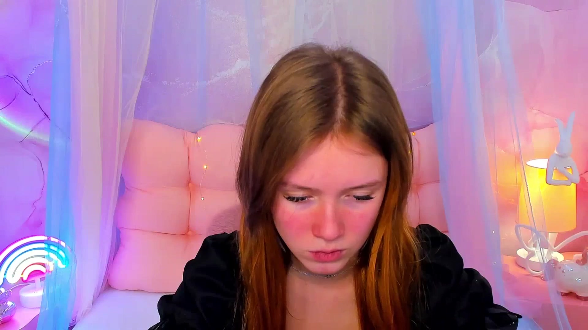 Gallery image thumbnail from Beatrizz's myfreecams stream on, 02/06/2026, 09:55 image 13 of 20