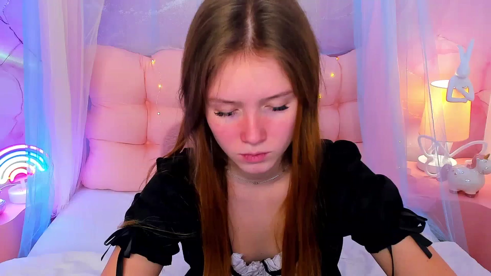 Gallery image thumbnail from Beatrizz's myfreecams stream on, 02/06/2026, 11:40 image 14 of 20