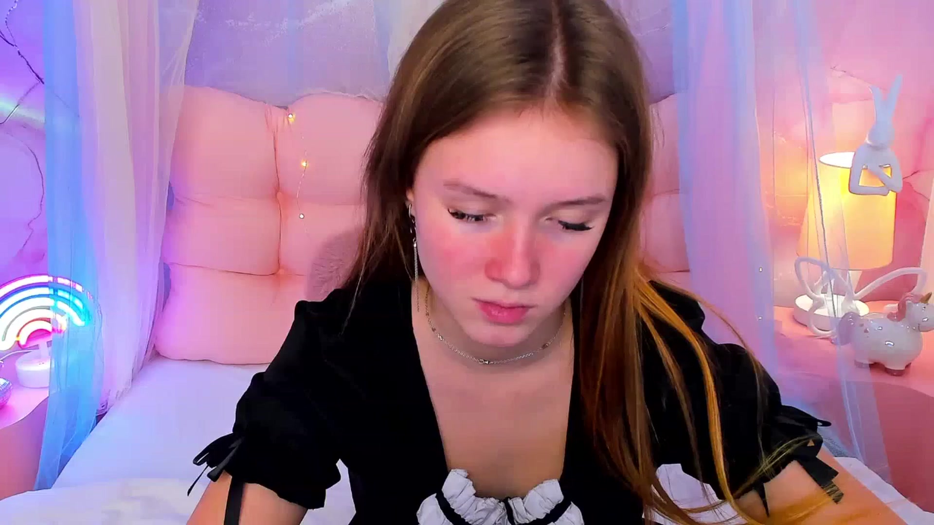 Gallery image thumbnail from Beatrizz's myfreecams stream on, 02/06/2026, 11:40 image 5 of 20