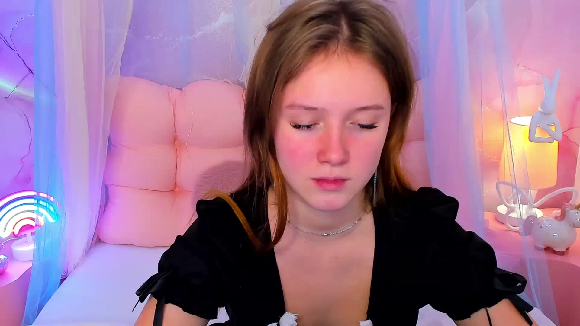 Gallery image thumbnail from Beatrizz's myfreecams stream on, 02/06/2026, 12:04 image 9 of 20