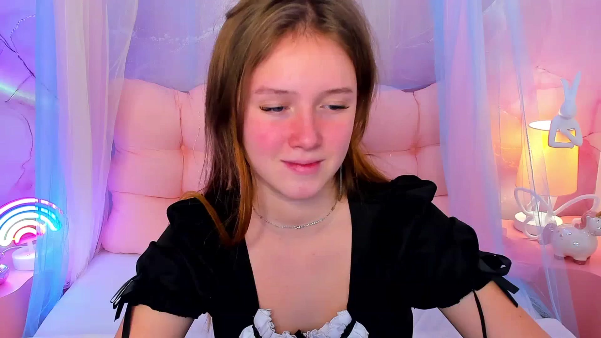 Gallery image thumbnail from Beatrizz's myfreecams stream on, 02/06/2026, 12:04 image 12 of 20