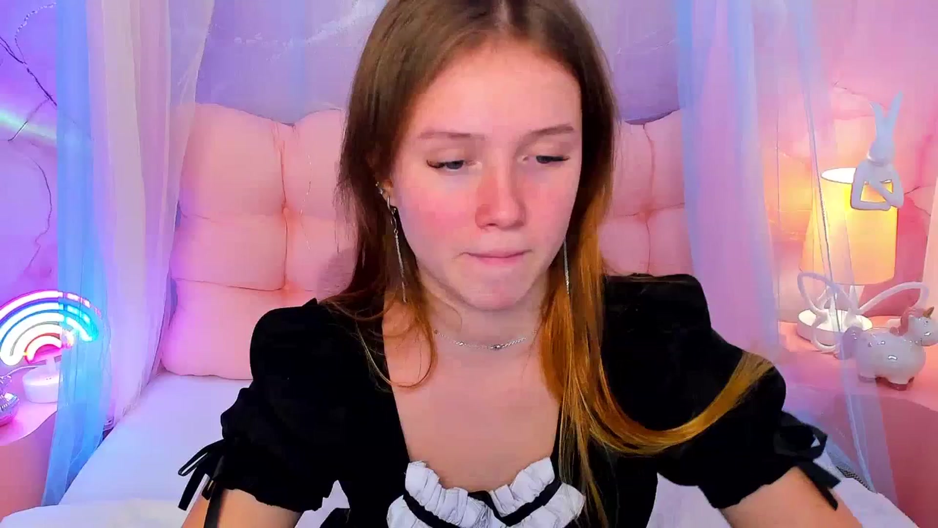 Gallery image thumbnail from Beatrizz's myfreecams stream on, 02/06/2026, 12:56 image 15 of 20