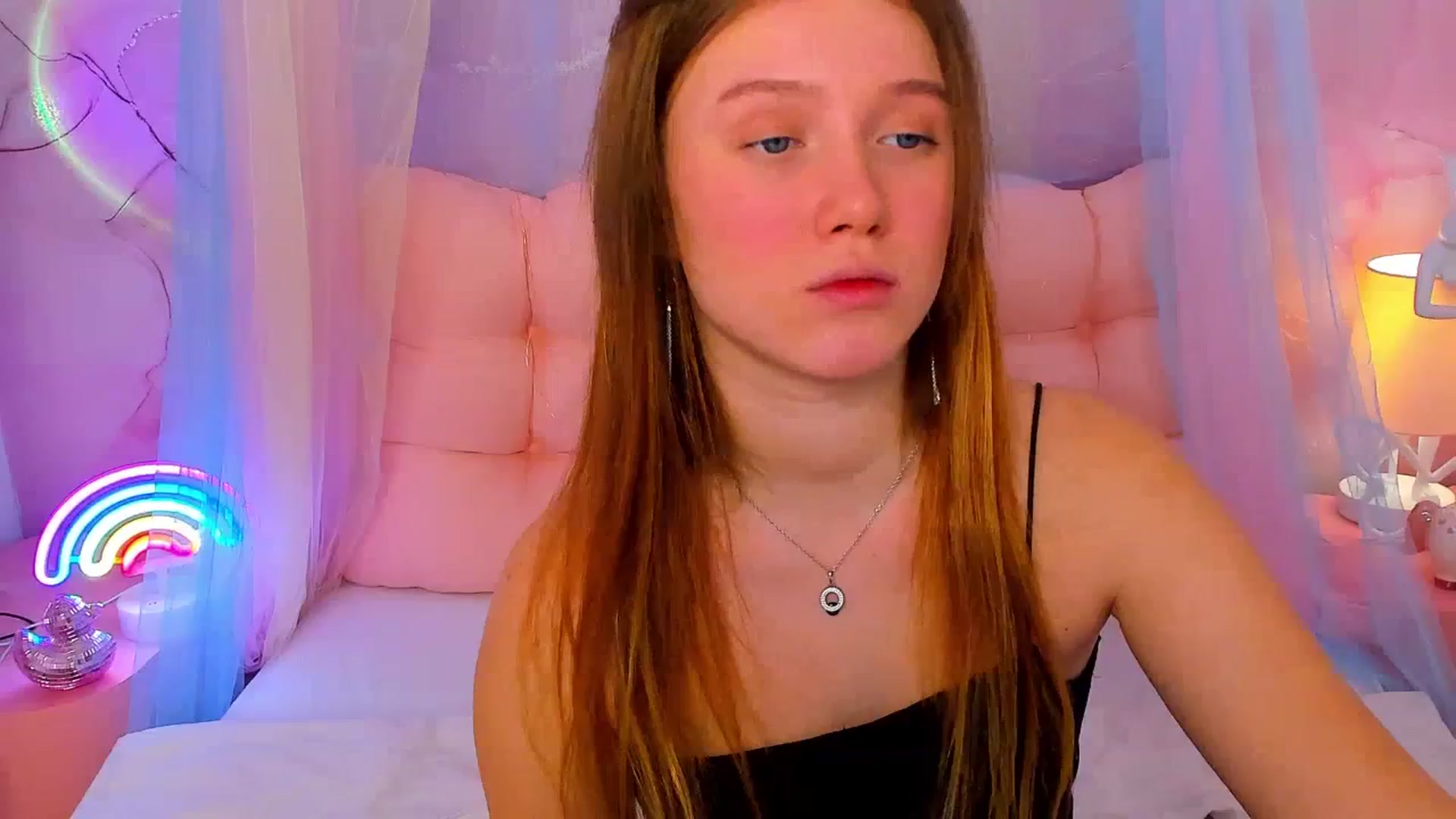 Gallery image thumbnail from Beatrizz's myfreecams stream on, 02/09/2026, 08:03 image 3 of 20
