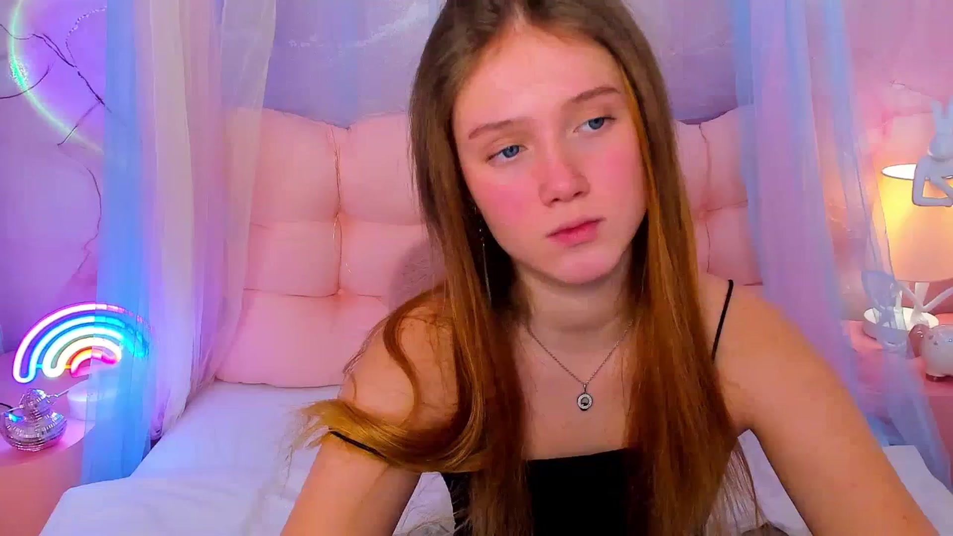 Gallery image thumbnail from Beatrizz's myfreecams stream on, 02/09/2026, 09:17 image 1 of 20