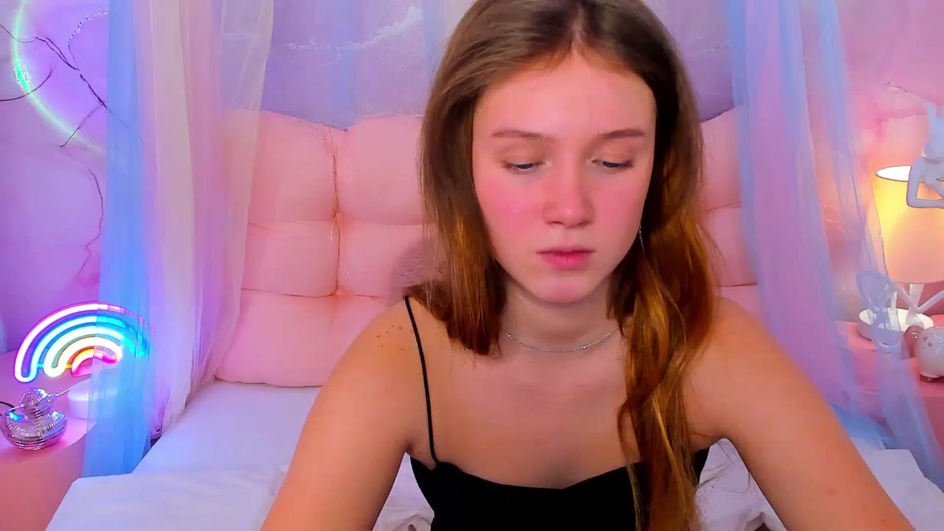 Gallery image thumbnail from Beatrizz's myfreecams stream on, 02/09/2026, 10:30 image 5 of 20