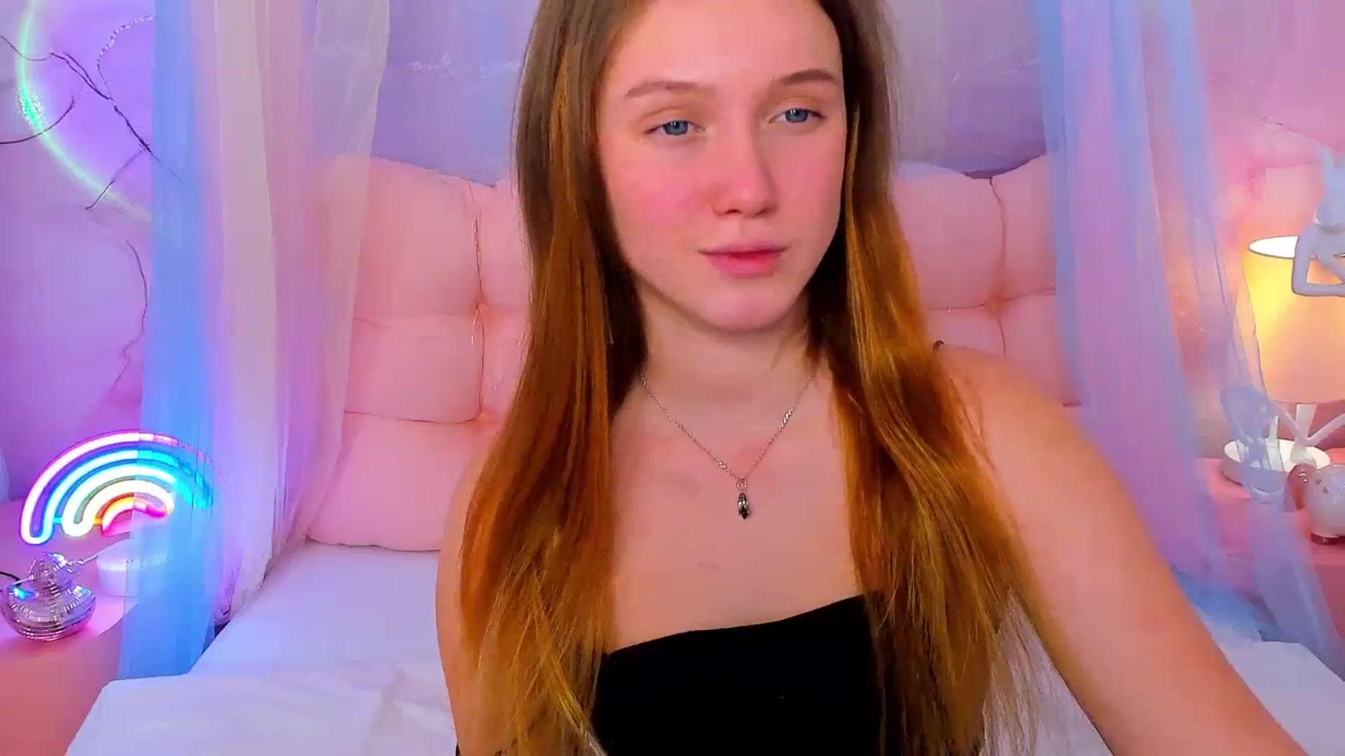 Gallery image thumbnail from Beatrizz's myfreecams stream on, 02/09/2026, 10:30 image 10 of 20