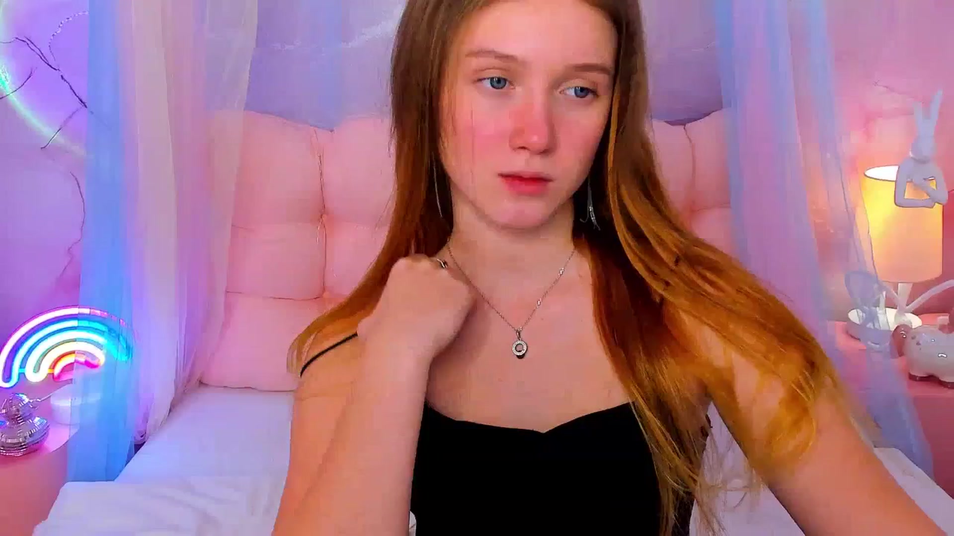Gallery image thumbnail from Beatrizz's myfreecams stream on, 02/09/2026, 11:46 image 1 of 20