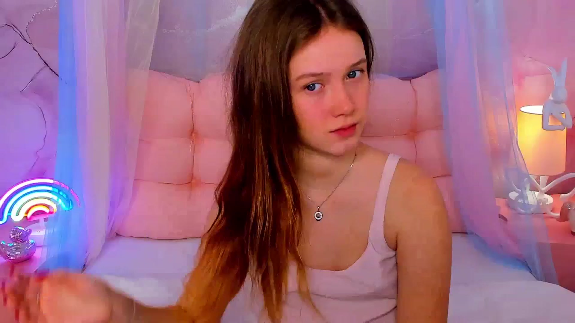 Gallery image thumbnail from Beatrizz's myfreecams stream on, 02/10/2026, 07:14 image 4 of 20