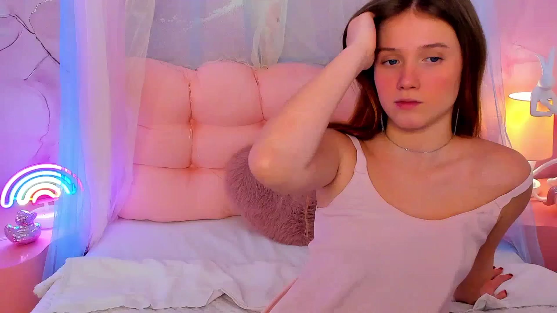 Gallery image thumbnail from Beatrizz's myfreecams stream on, 02/10/2026, 08:59 image 1 of 20
