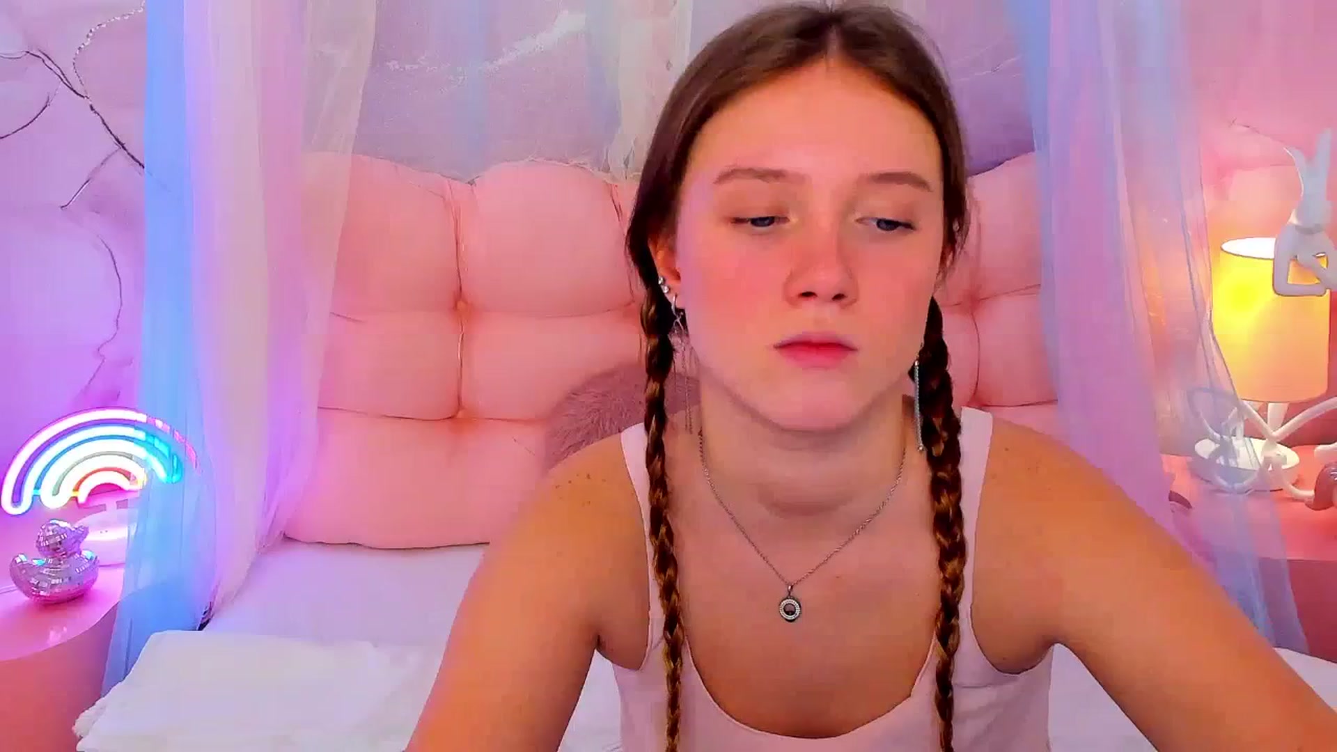 Gallery image thumbnail from Beatrizz's myfreecams stream on, 02/10/2026, 09:56 image 15 of 20