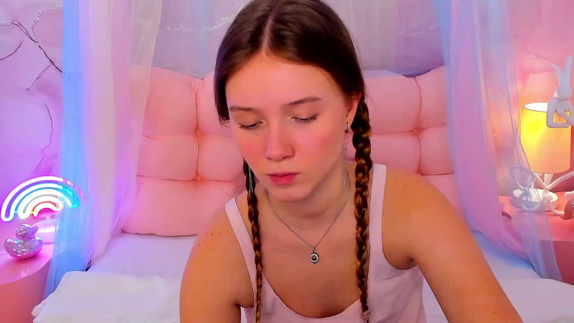 Gallery image thumbnail from Beatrizz's myfreecams stream on, 02/10/2026, 09:56 image 8 of 20
