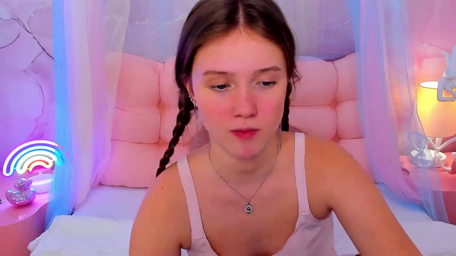 Gallery image thumbnail from Beatrizz's myfreecams stream on, 02/10/2026, 11:18 image 7 of 20