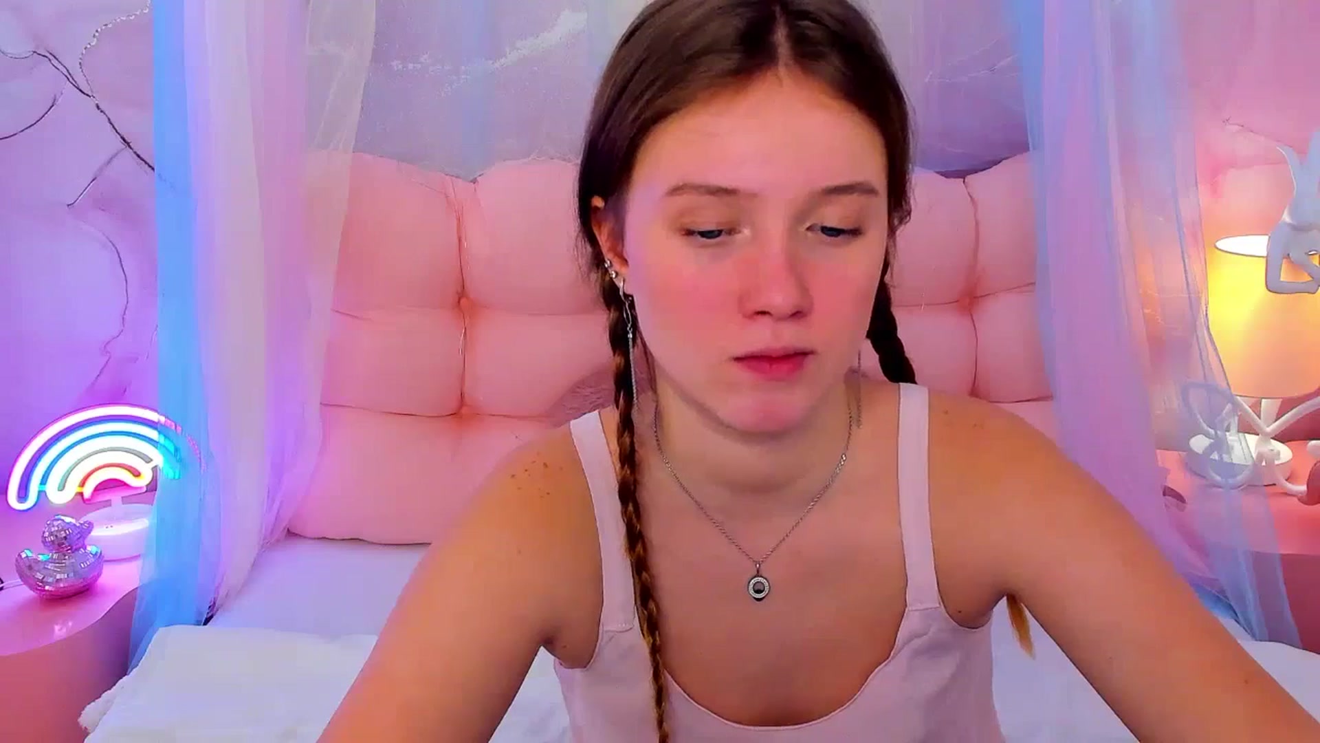 Gallery image thumbnail from Beatrizz's myfreecams stream on, 02/10/2026, 11:18 image 16 of 20