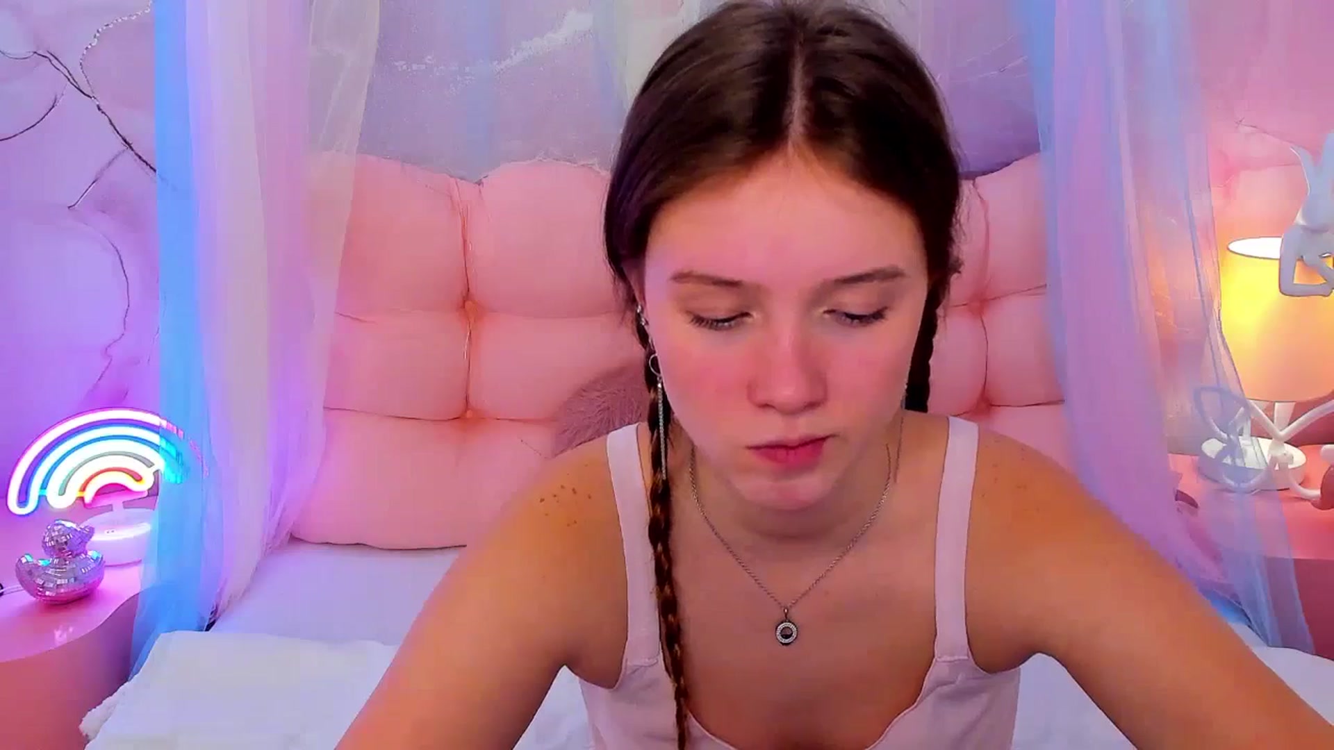 Gallery image thumbnail from Beatrizz's myfreecams stream on, 02/10/2026, 11:18 image 17 of 20