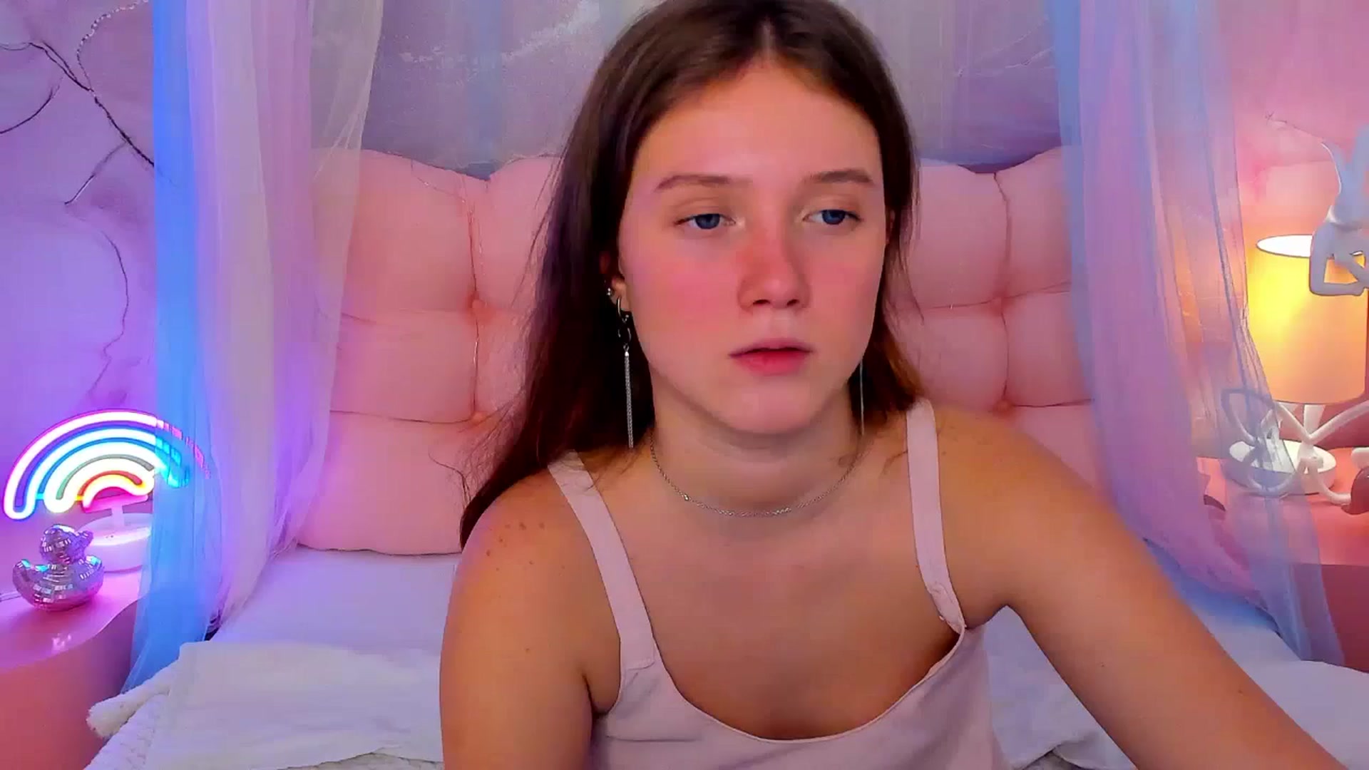 Gallery image thumbnail from Beatrizz's myfreecams stream on, 02/10/2026, 12:34 image 7 of 20