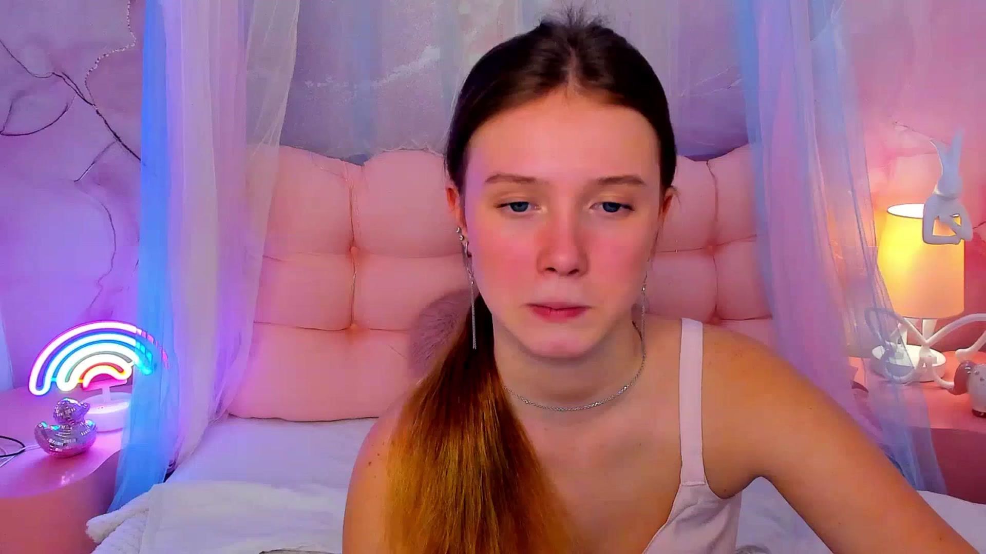 Gallery image thumbnail from Beatrizz's myfreecams stream on, 02/10/2026, 12:55 image 12 of 20