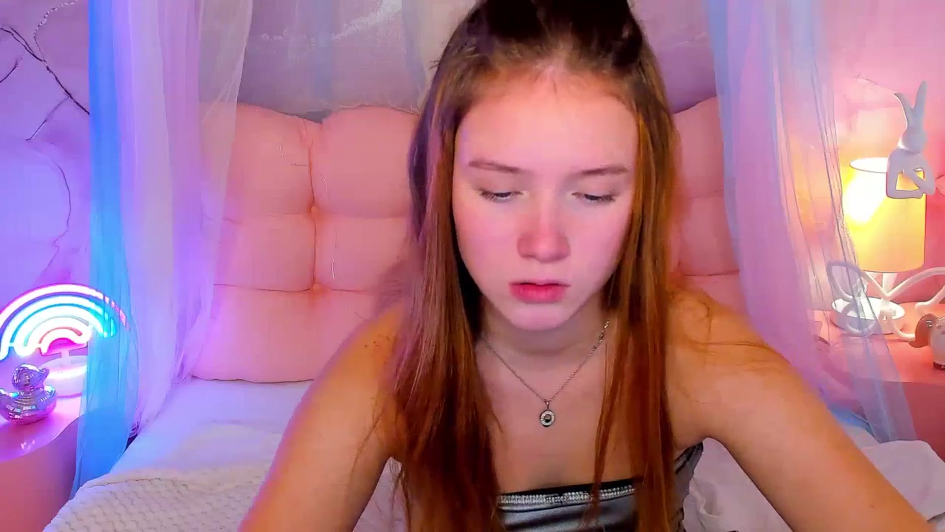 Gallery image thumbnail from Beatrizz's myfreecams stream on, 02/11/2026, 09:34 image 12 of 20