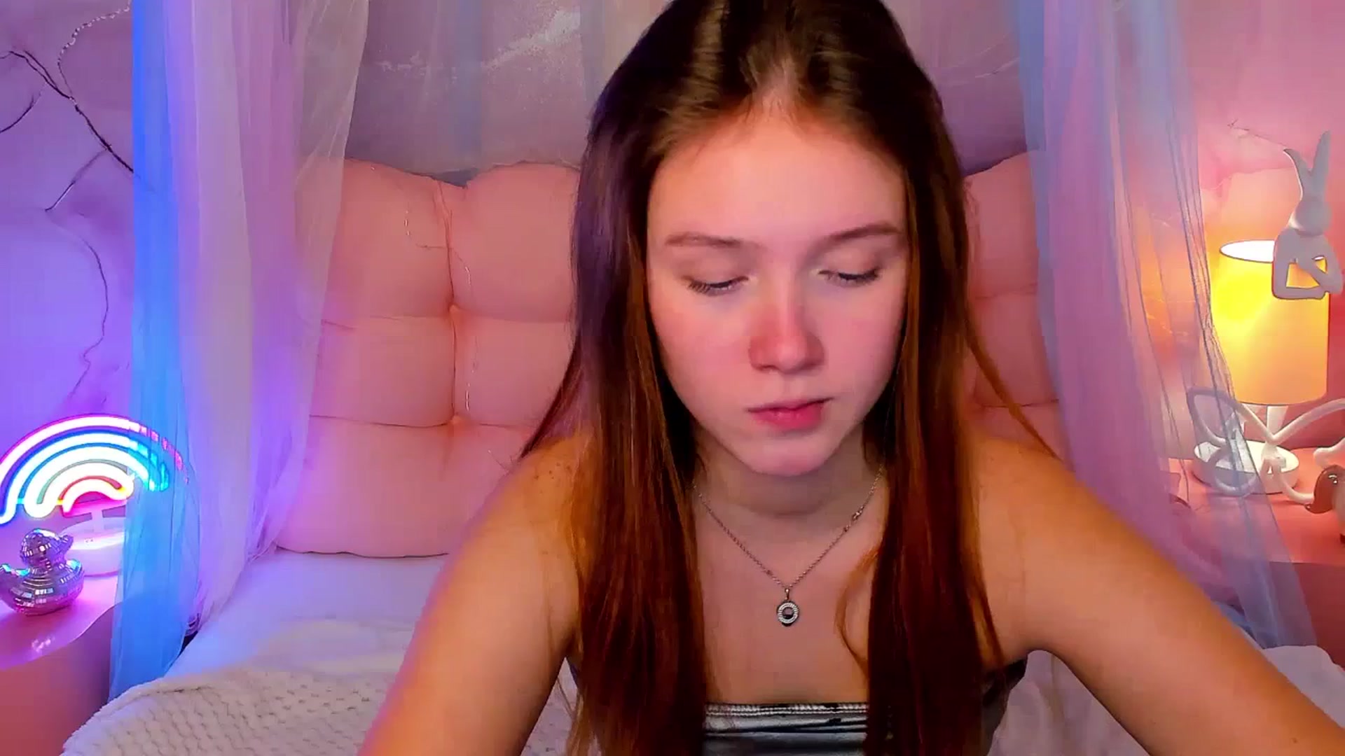 Gallery image thumbnail from Beatrizz's myfreecams stream on, 02/11/2026, 12:04 image 11 of 20