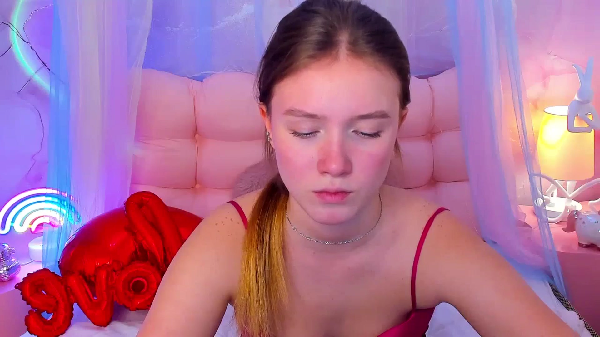Gallery image thumbnail from Beatrizz's myfreecams stream on, 02/14/2026, 12:40 image 7 of 20