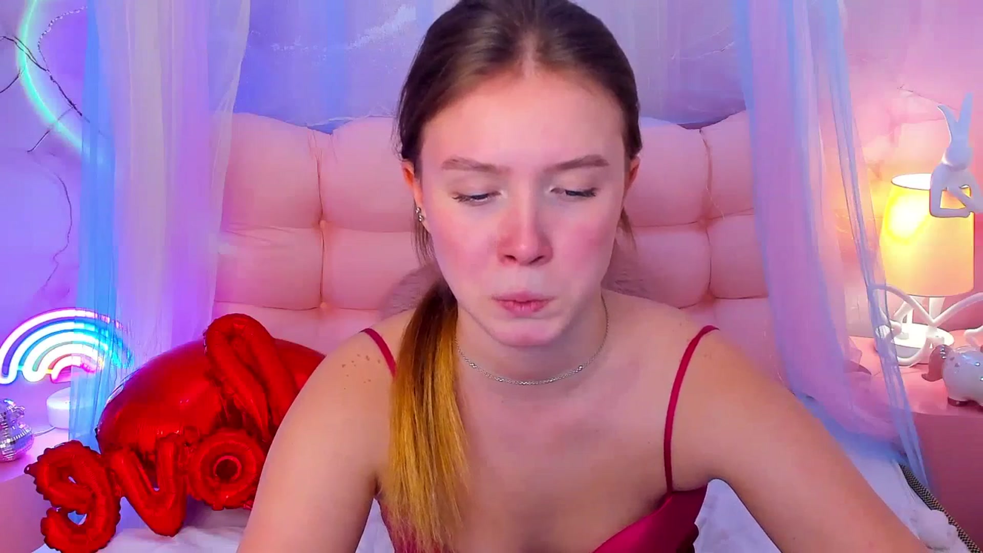 Gallery image thumbnail from Beatrizz's myfreecams stream on, 02/14/2026, 12:40 image 6 of 20