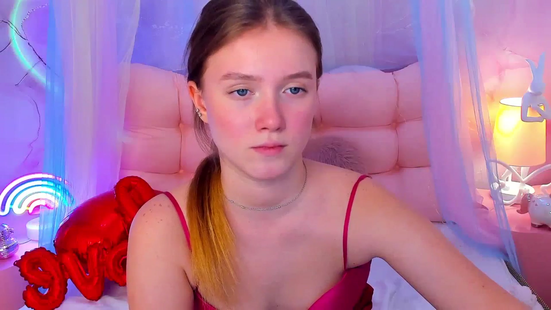 Gallery image thumbnail from Beatrizz's myfreecams stream on, 02/14/2026, 12:40 image 12 of 20
