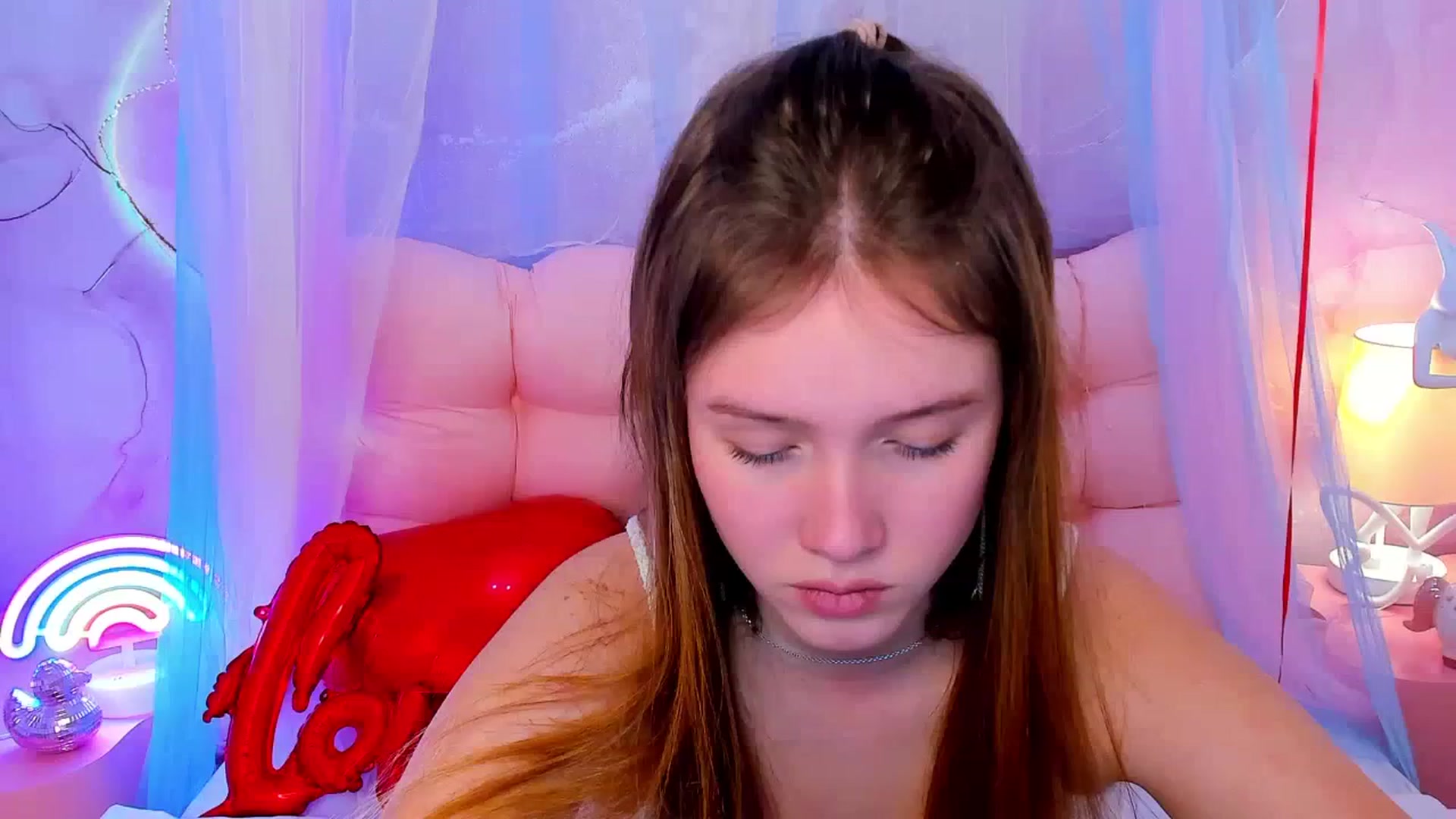 Gallery image thumbnail from Beatrizz's myfreecams stream on, 02/16/2026, 09:17 image 4 of 20