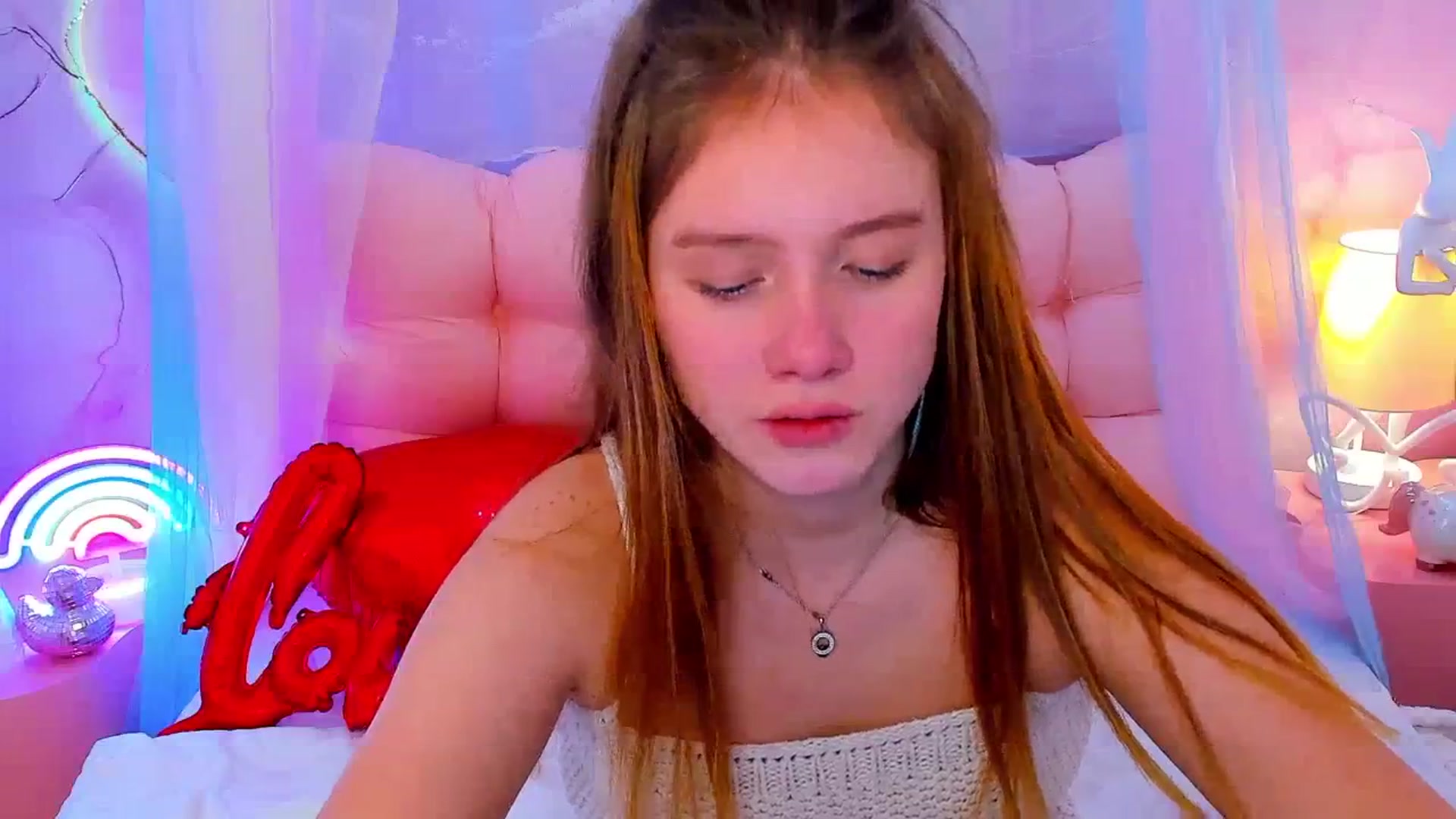 Gallery image thumbnail from Beatrizz's myfreecams stream on, 02/16/2026, 11:25 image 14 of 20