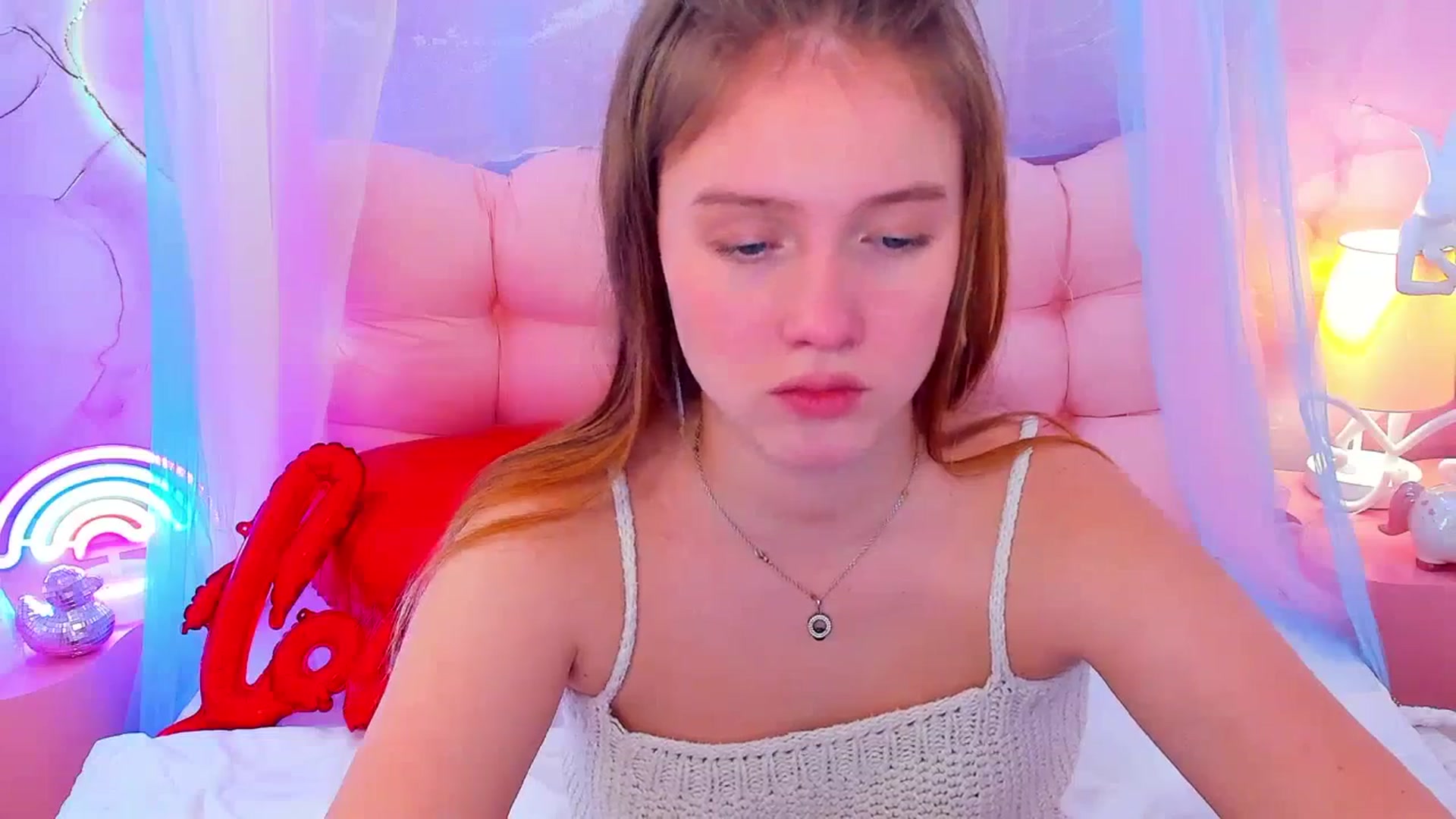 Gallery image thumbnail from Beatrizz's myfreecams stream on, 02/16/2026, 11:25 image 9 of 20