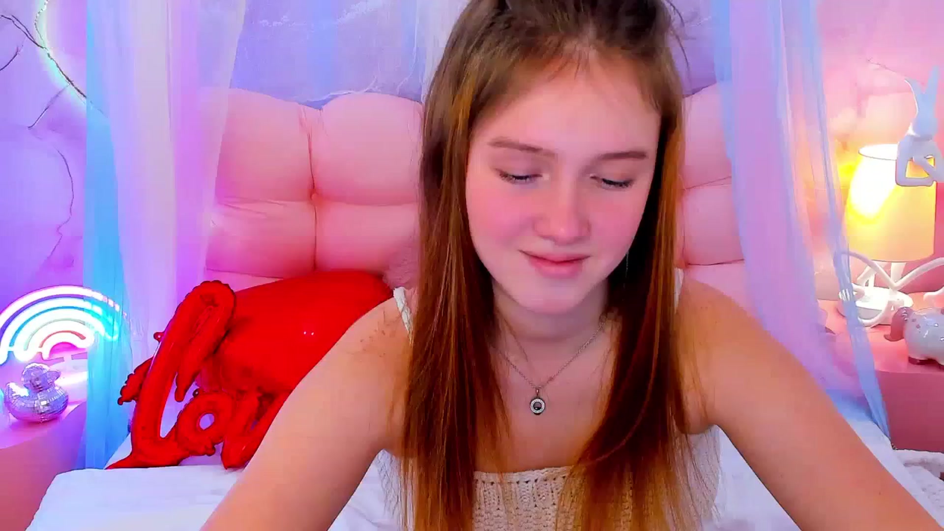 Gallery image thumbnail from Beatrizz's myfreecams stream on, 02/16/2026, 12:57 image 8 of 20