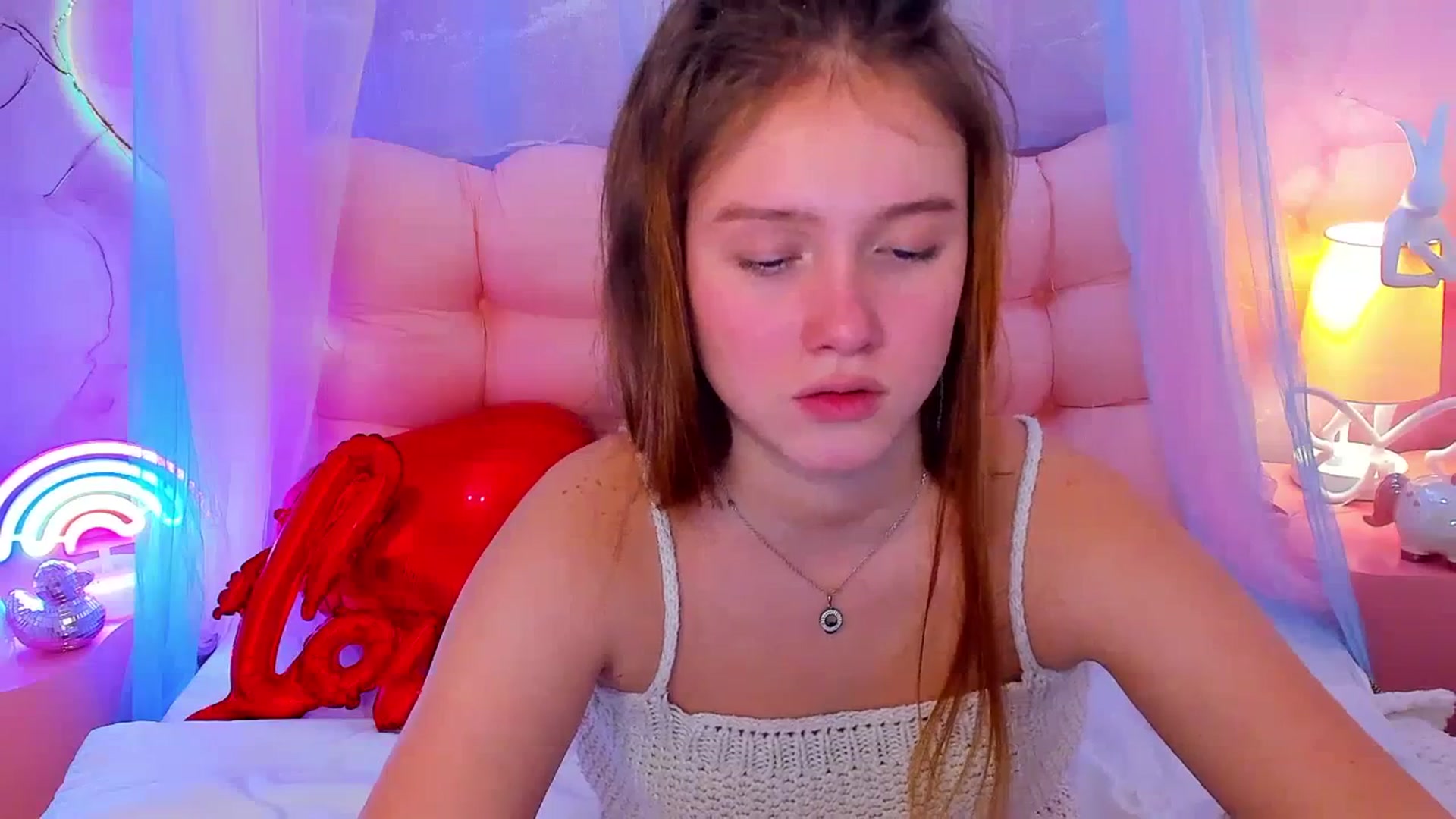 Gallery image thumbnail from Beatrizz's myfreecams stream on, 02/16/2026, 12:57 image 17 of 20