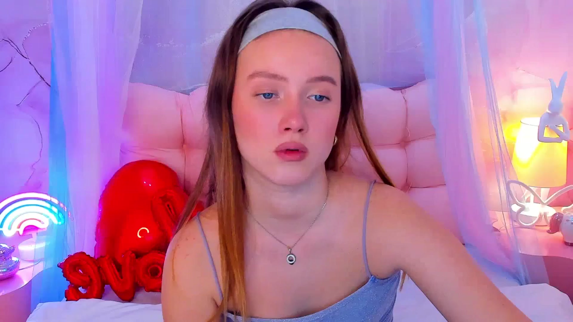 Gallery image thumbnail from Beatrizz's myfreecams stream on, 02/17/2026, 07:49 image 8 of 20