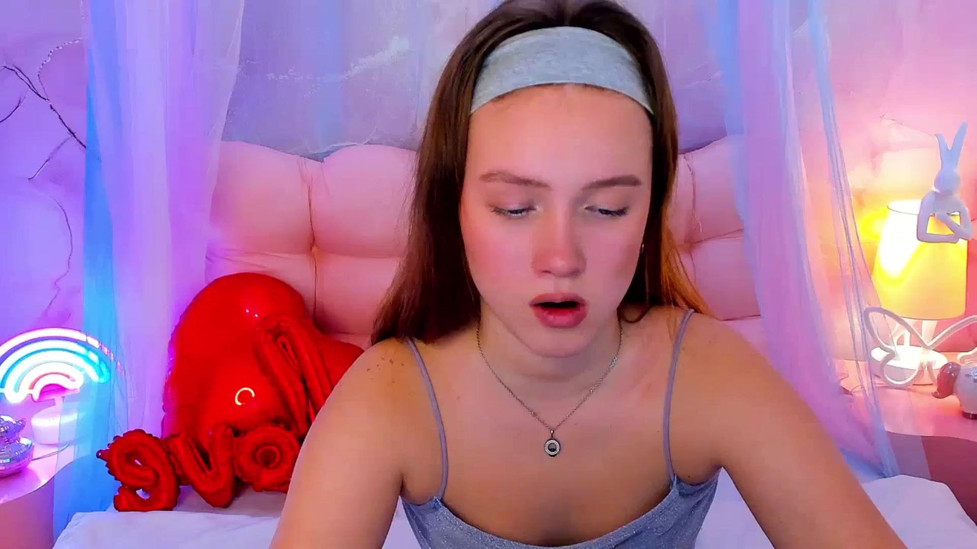 Gallery image thumbnail from Beatrizz's myfreecams stream on, 02/17/2026, 07:49 image 12 of 20