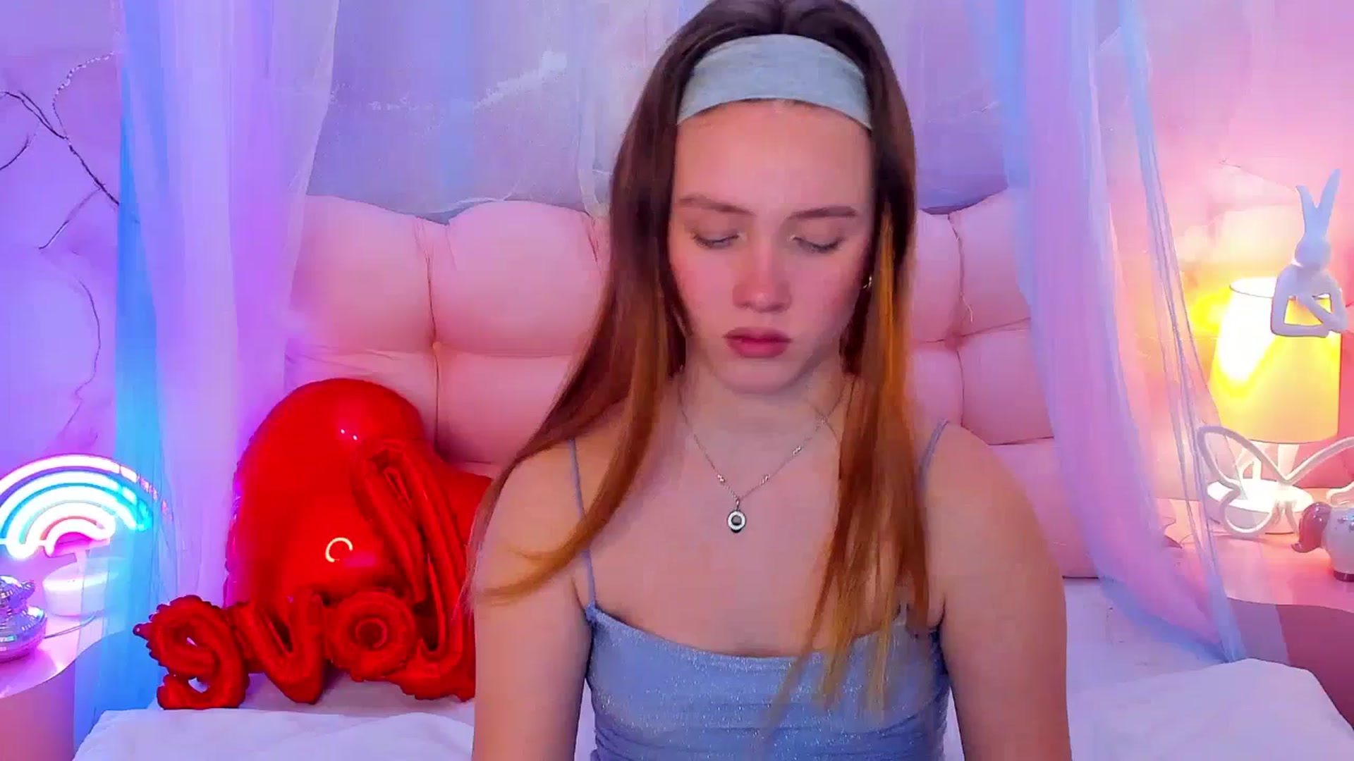 Gallery image thumbnail from Beatrizz's myfreecams stream on, 02/17/2026, 07:49 image 17 of 20