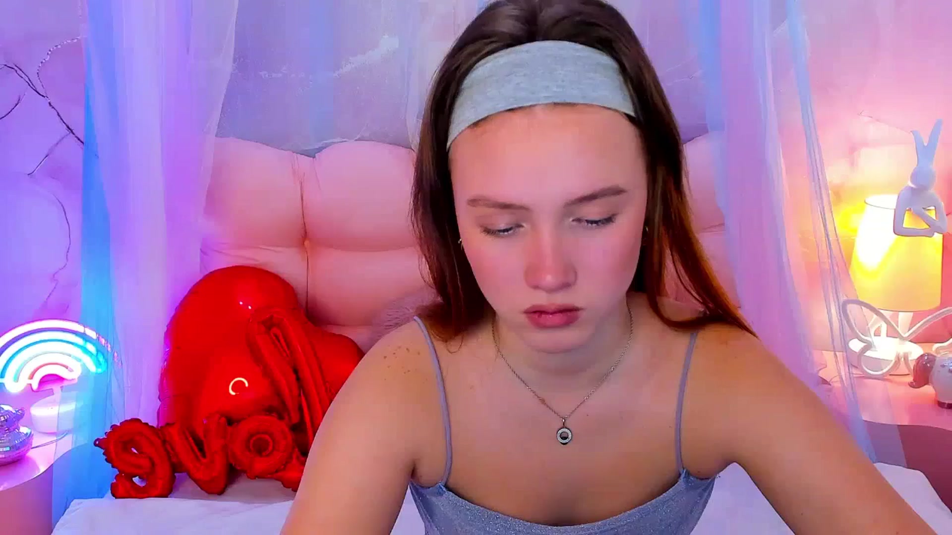 Gallery image thumbnail from Beatrizz's myfreecams stream on, 02/17/2026, 07:49 image 16 of 20