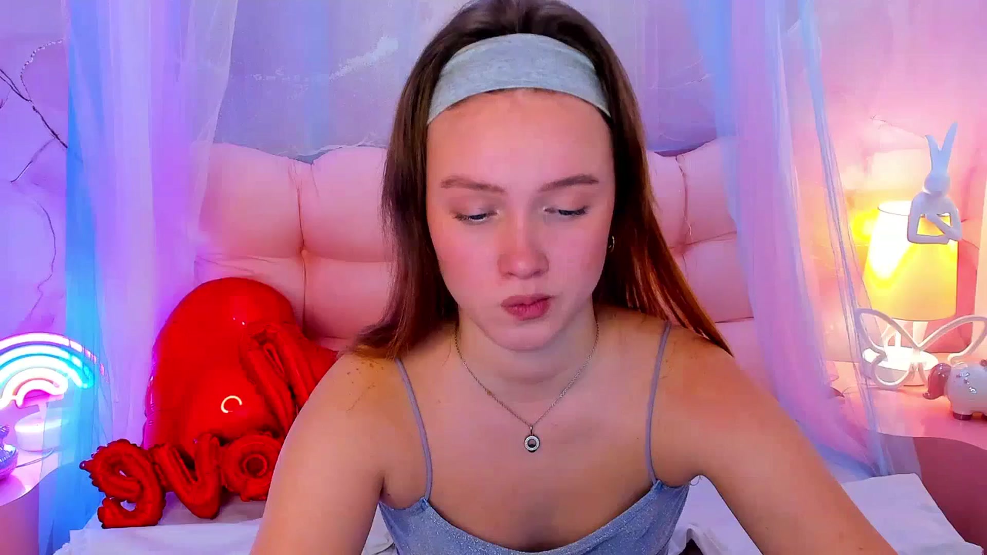 Gallery image thumbnail from Beatrizz's myfreecams stream on, 02/17/2026, 09:11 image 11 of 20