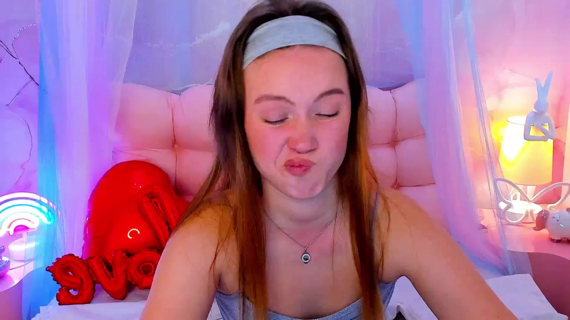 Gallery image thumbnail from Beatrizz's myfreecams stream on, 02/17/2026, 09:11 image 20 of 20