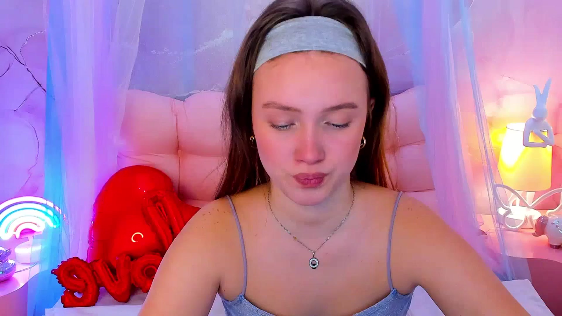 Gallery image thumbnail from Beatrizz's myfreecams stream on, 02/17/2026, 09:11 image 1 of 20