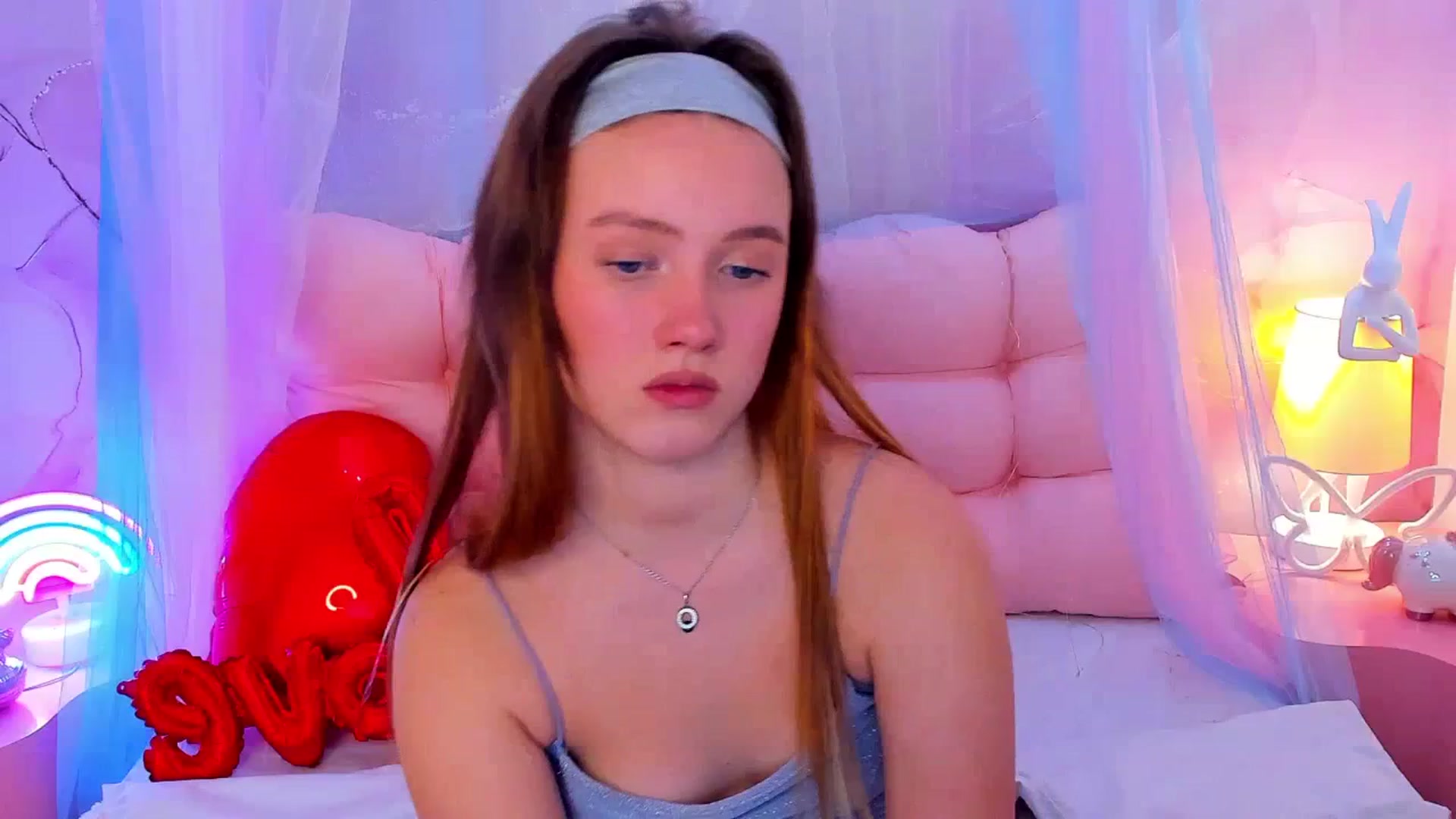 Gallery image thumbnail from Beatrizz's myfreecams stream on, 02/17/2026, 09:11 image 16 of 20