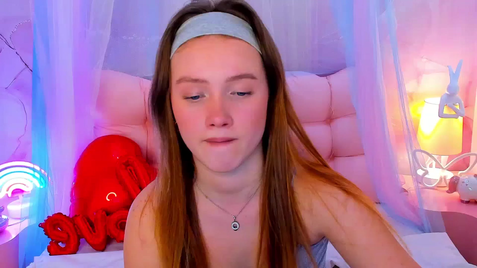 Gallery image thumbnail from Beatrizz's myfreecams stream on, 02/17/2026, 09:47 image 8 of 20