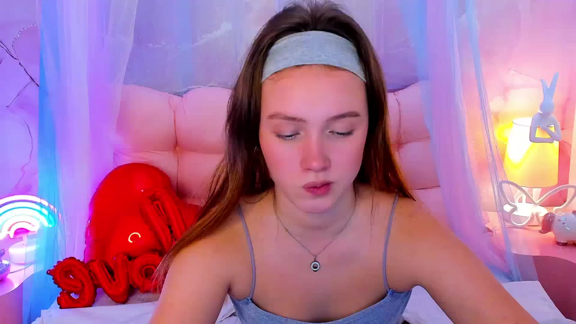 Gallery image thumbnail from Beatrizz's myfreecams stream on, 02/17/2026, 09:47 image 19 of 20