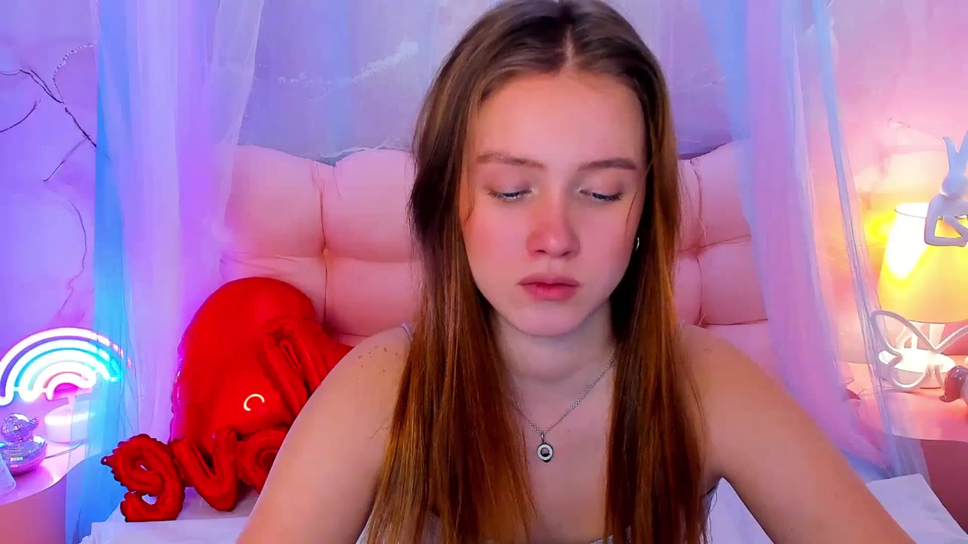 Gallery image thumbnail from Beatrizz's myfreecams stream on, 02/17/2026, 12:02 image 4 of 20