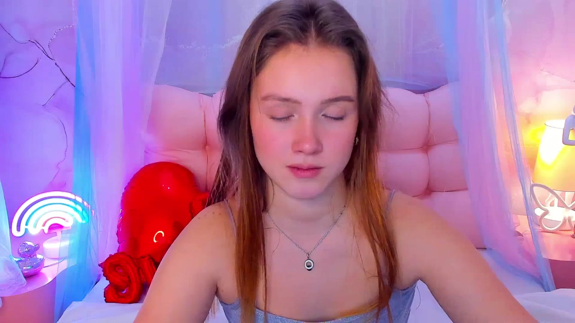 Gallery image thumbnail from Beatrizz's myfreecams stream on, 02/17/2026, 12:57 image 17 of 20
