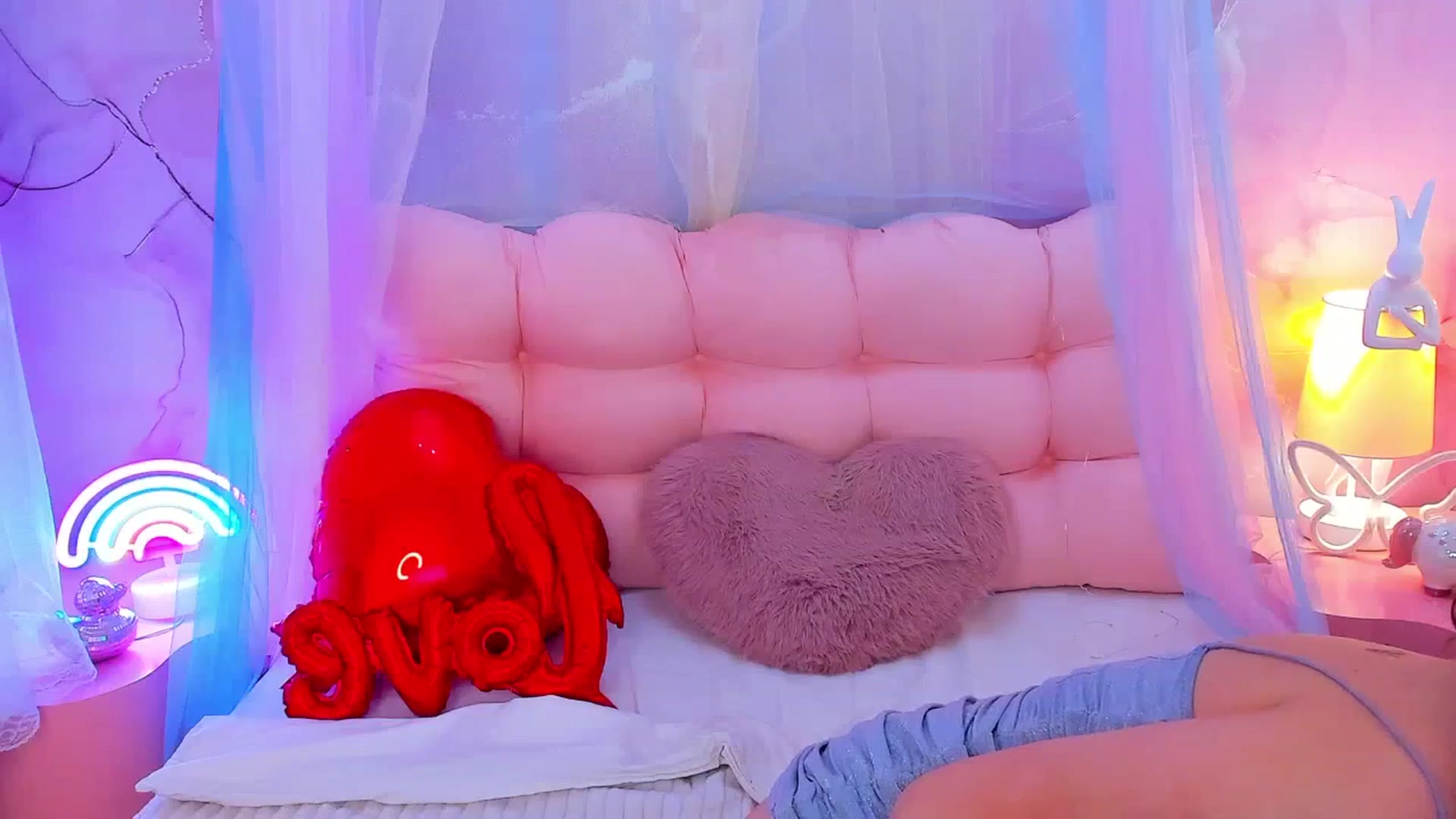 Gallery image thumbnail from Beatrizz's myfreecams stream on, 02/17/2026, 12:57 image 20 of 20