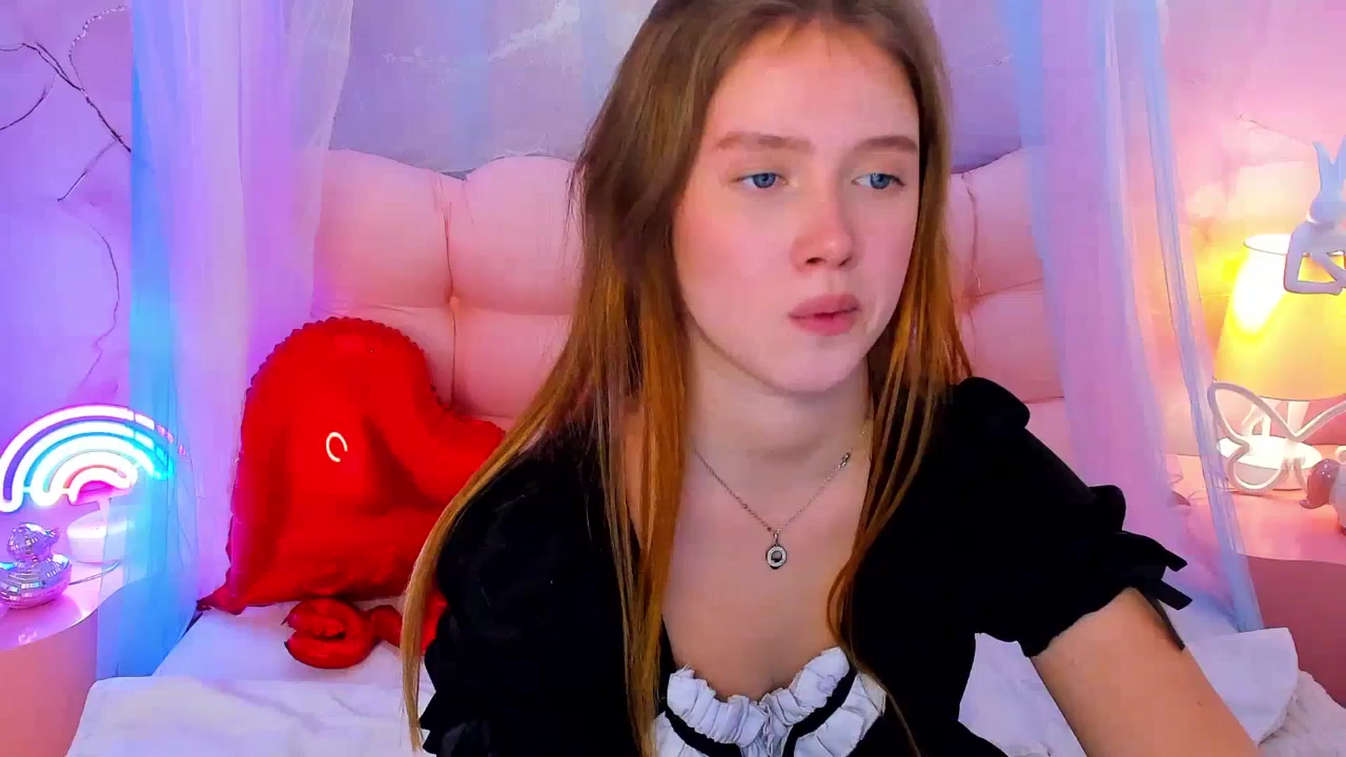 Gallery image thumbnail from Beatrizz's myfreecams stream on, 02/18/2026, 08:33 image 13 of 20