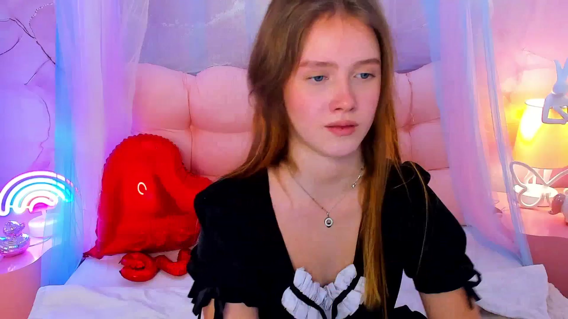 Gallery image thumbnail from Beatrizz's myfreecams stream on, 02/18/2026, 08:33 image 9 of 20