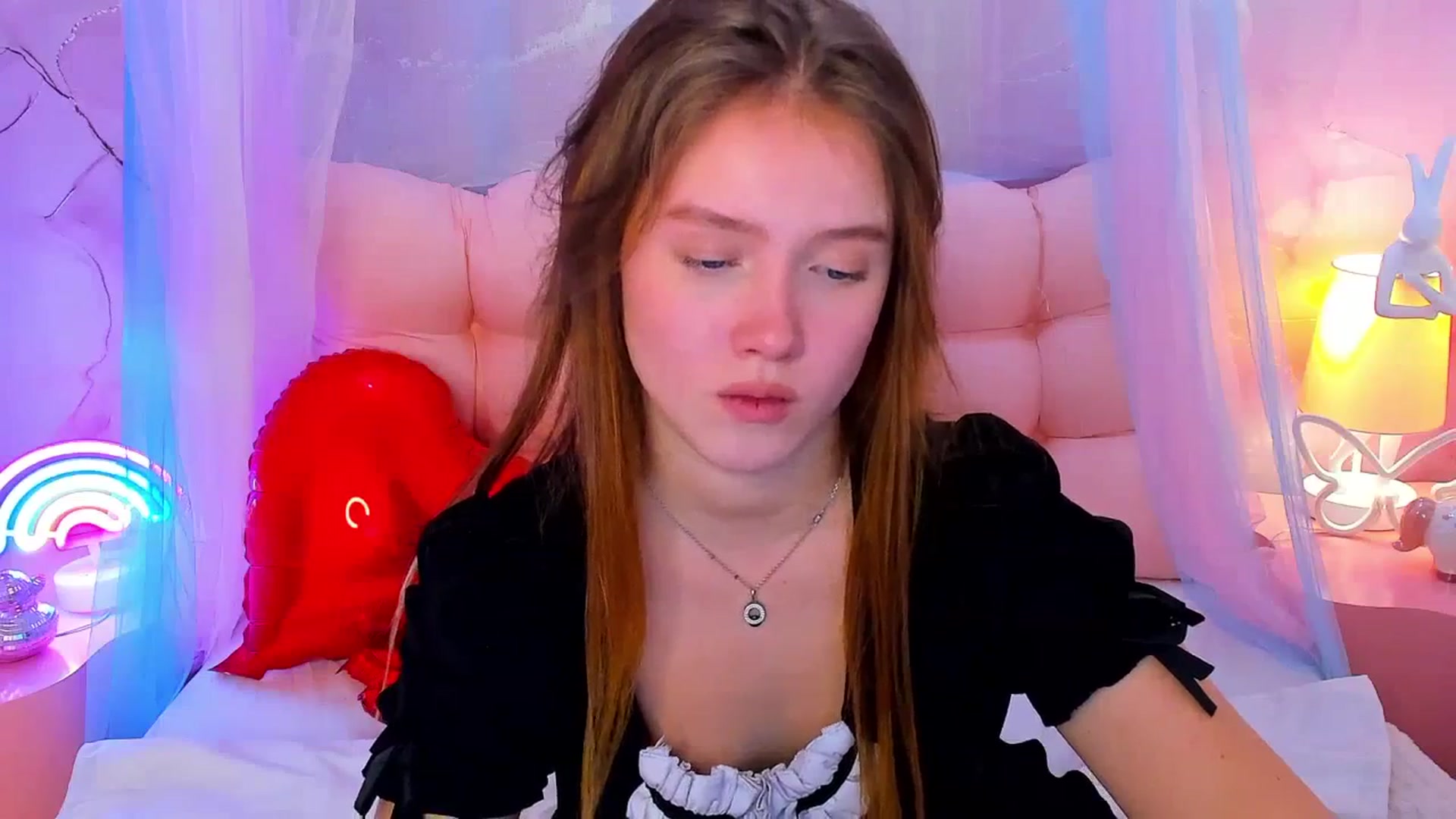 Gallery image thumbnail from Beatrizz's myfreecams stream on, 02/18/2026, 10:02 image 10 of 20