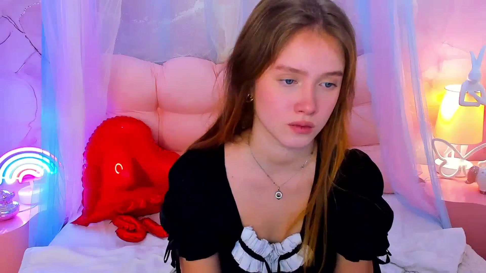 Gallery image thumbnail from Beatrizz's myfreecams stream on, 02/18/2026, 10:02 image 4 of 20