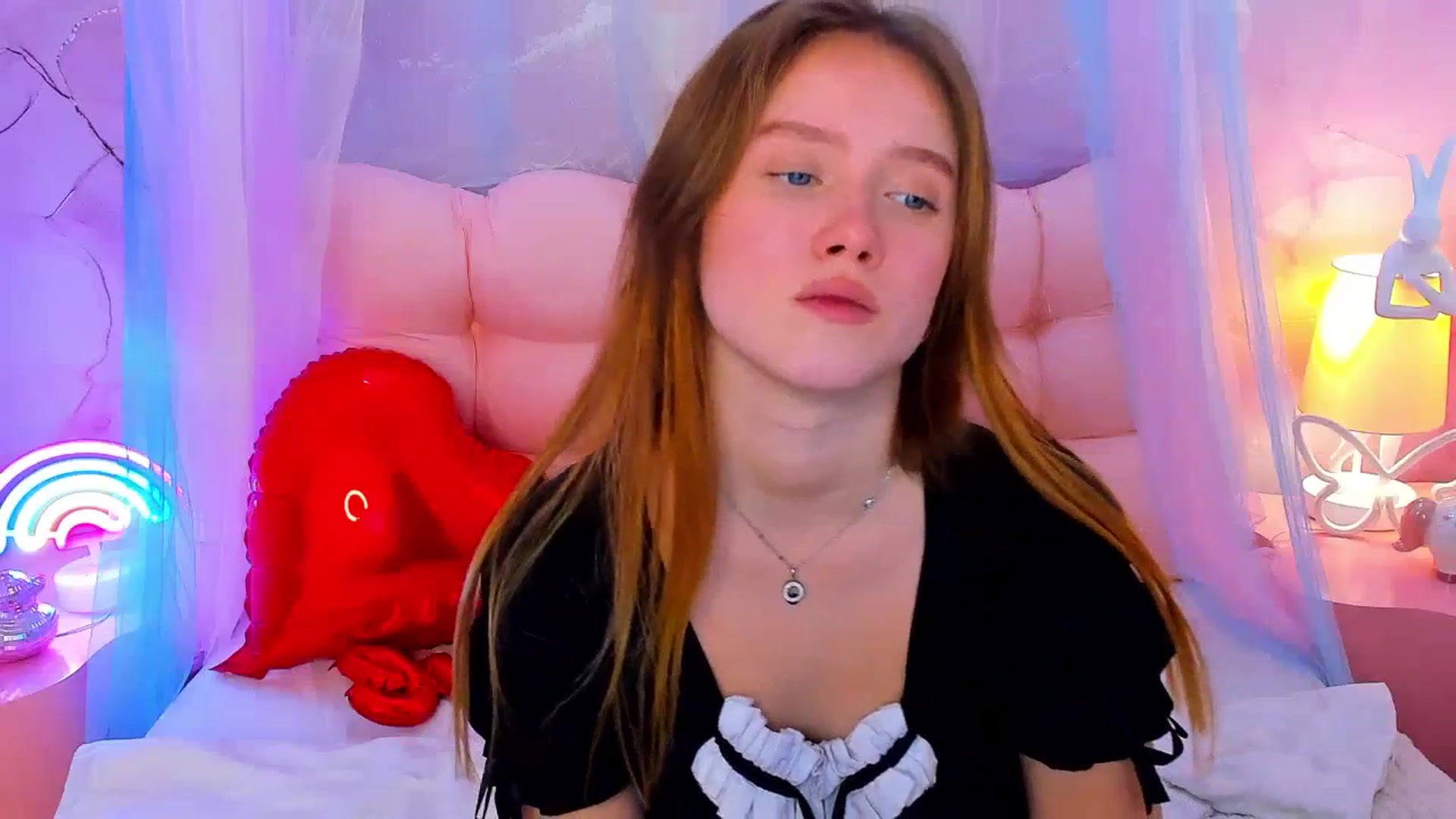 Gallery image thumbnail from Beatrizz's myfreecams stream on, 02/18/2026, 10:02 image 5 of 20